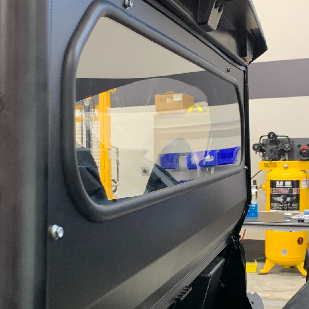 2018+ Polaris General Rear Glass Window