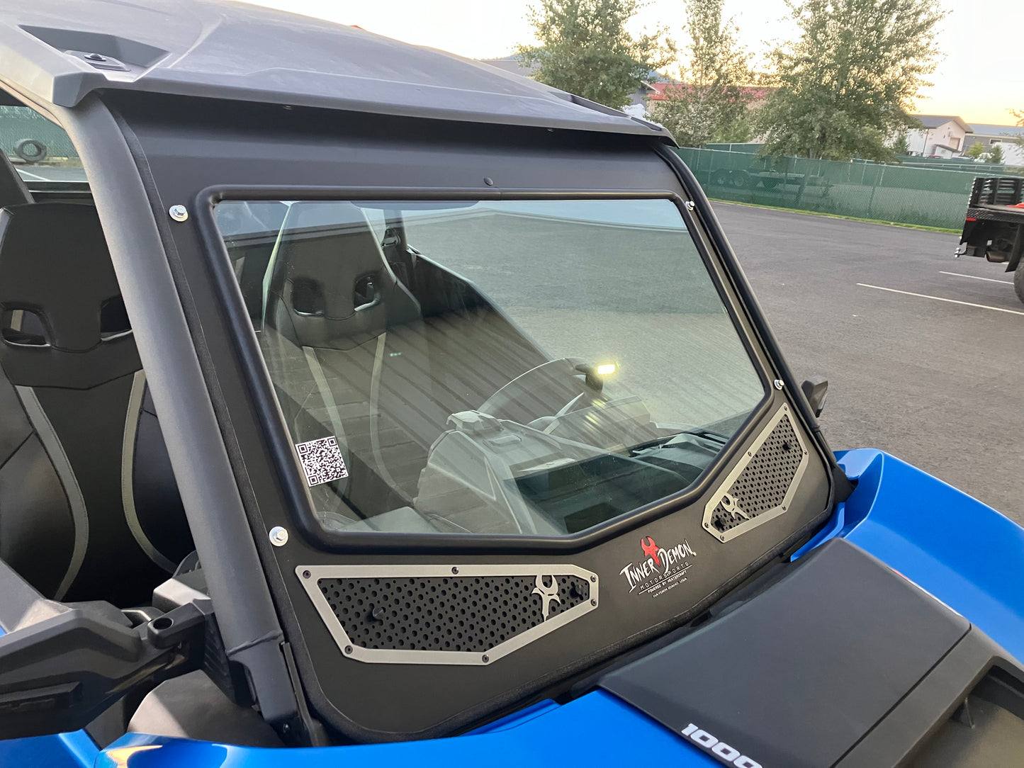 Can Am Commander/ Maverick S Vented Glass Windshield